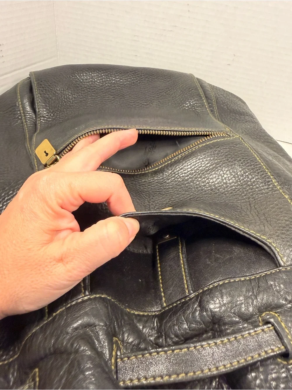 Fossil Vintage 1954 Black Pebble Leather Drawstring Backpack Handbag